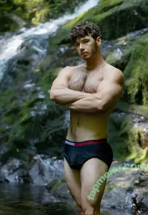 joshbigoshfree / ottersquatter nude photo #0023