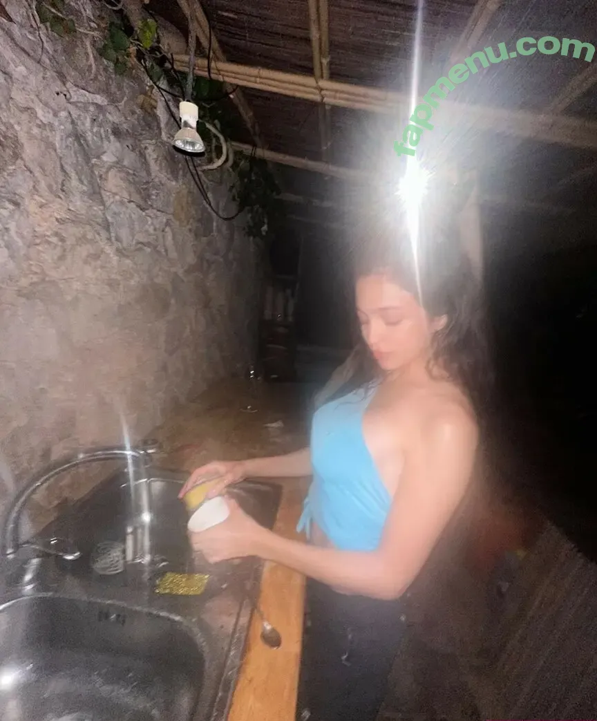 Josie Totah nude photo #0014 (josietotah)