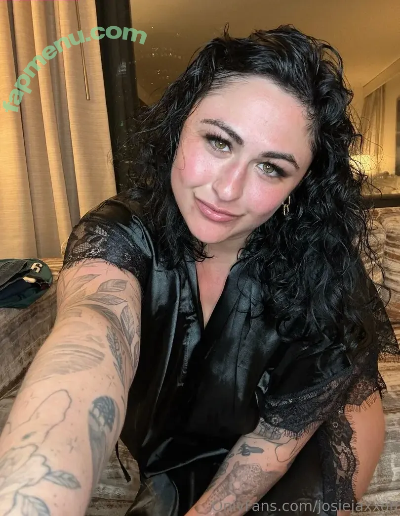 josiejaxxon nude photo #0129 (josiejaxxon)