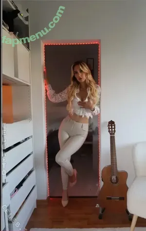 Josily / secret_blondie nude photo #0099