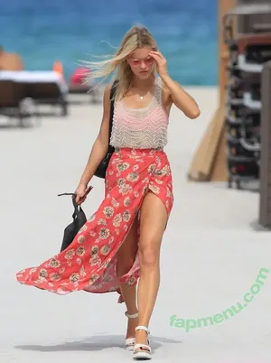 Joy Corrigan / _joycorrigan / joycorrigan / officialjoycorrigan nude photo #1851