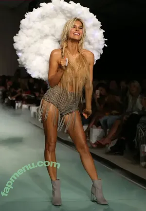 Joy Corrigan / _joycorrigan / joycorrigan / officialjoycorrigan nude photo #1933