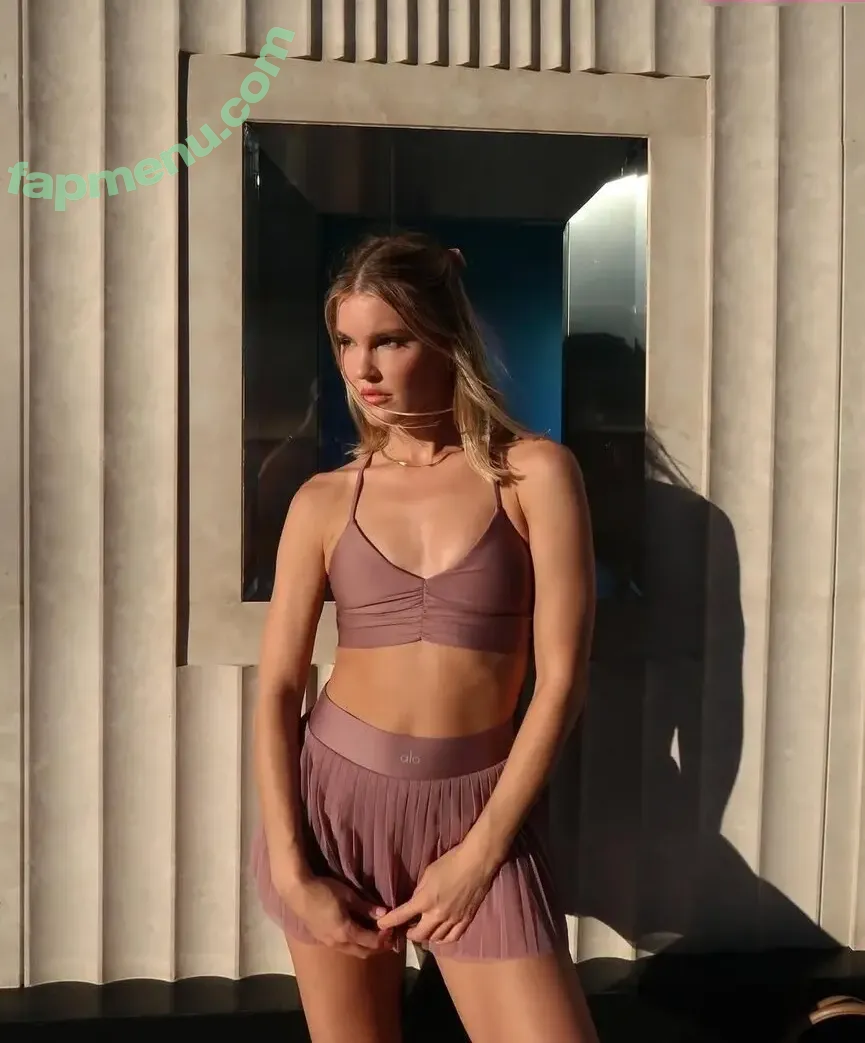 Joy Corrigan nude photo #1795 (_joycorrigan / joycorrigan / officialjoycorrigan)