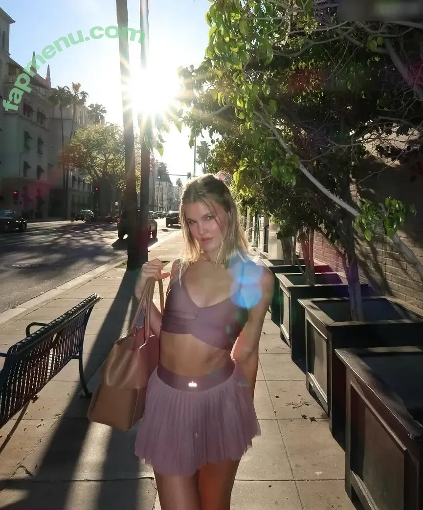 Joy Corrigan nude photo #1797 (_joycorrigan / joycorrigan / officialjoycorrigan)