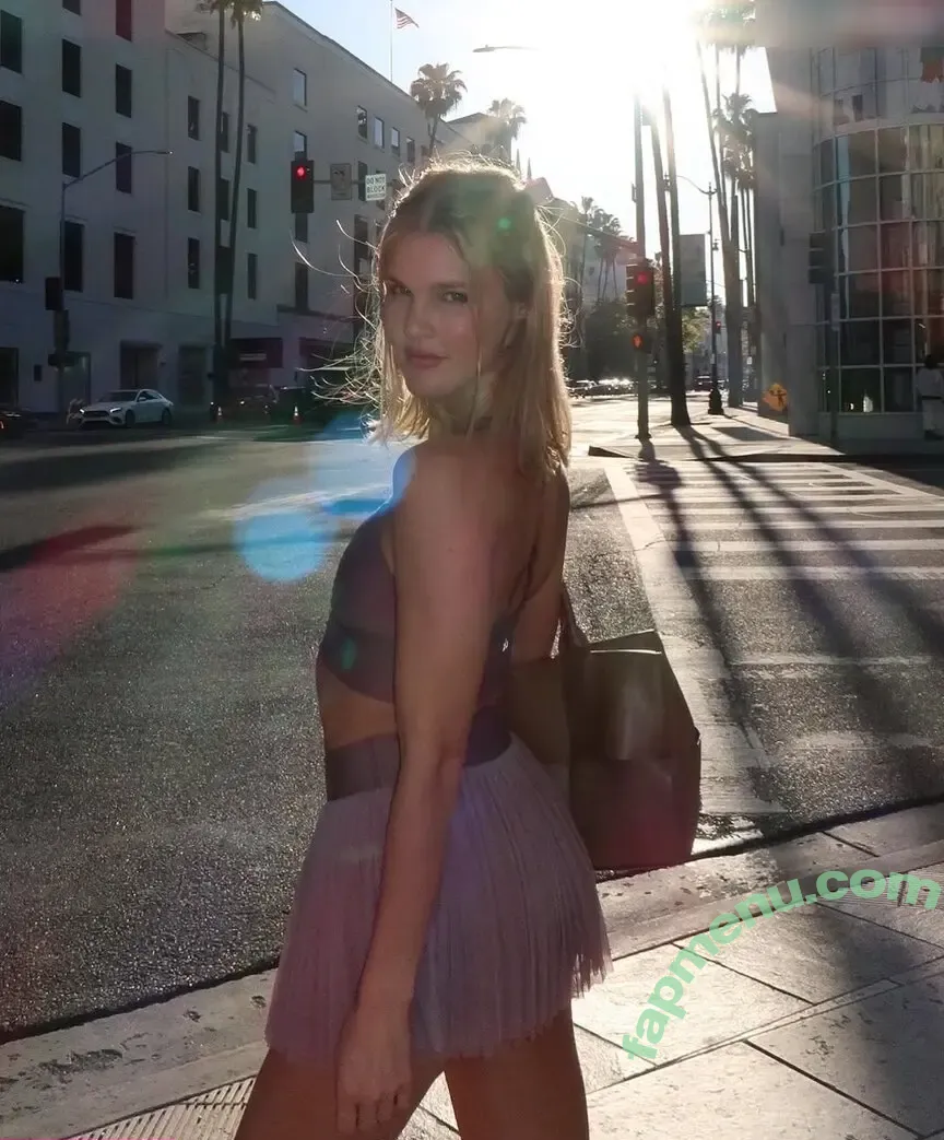 Joy Corrigan nude photo #1798 (_joycorrigan / joycorrigan / officialjoycorrigan)