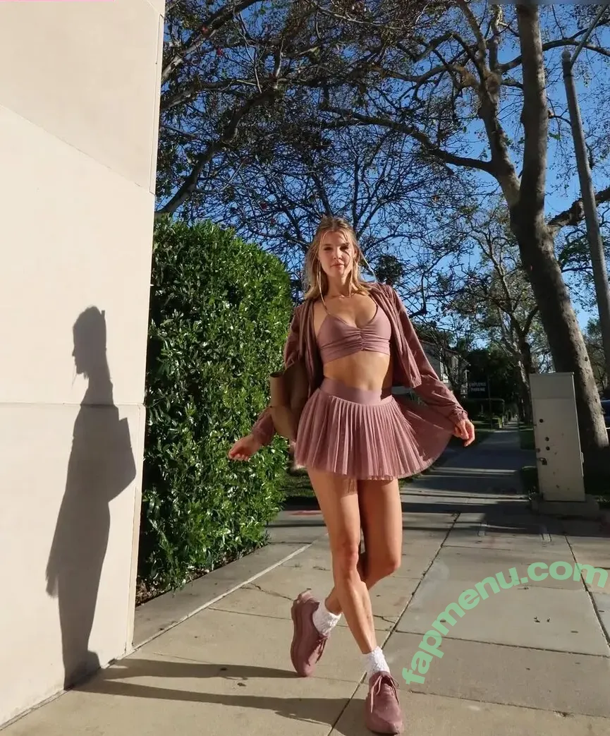 Joy Corrigan nude photo #1801 (_joycorrigan / joycorrigan / officialjoycorrigan)