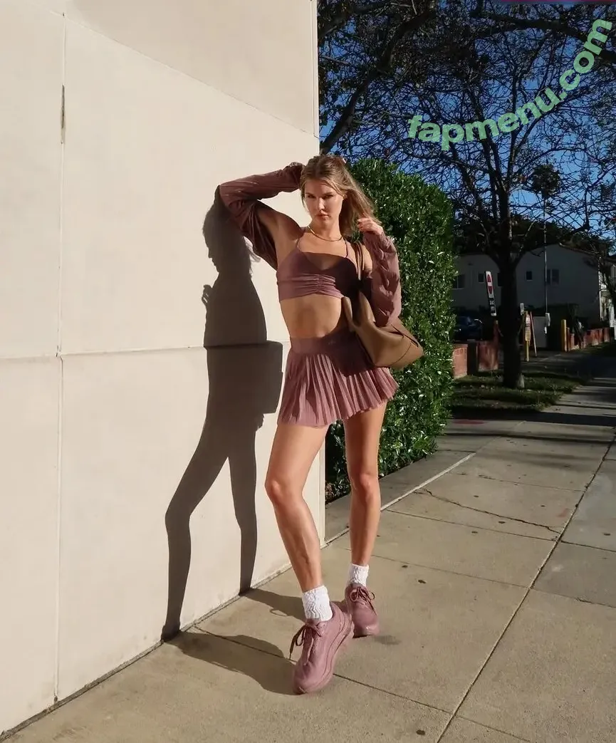 Joy Corrigan nude photo #1805 (_joycorrigan / joycorrigan / officialjoycorrigan)