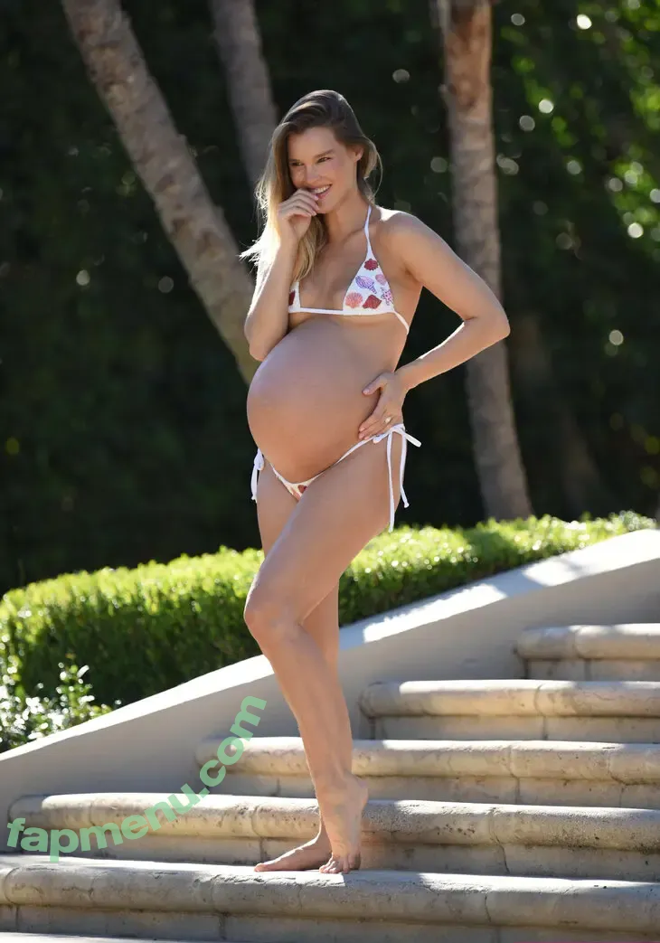 Joy Corrigan nude photo #2663 (_joycorrigan / joycorrigan / officialjoycorrigan)