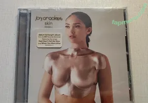 Joy Crookes / joycrookes / veronicaxbee nude photo #0027