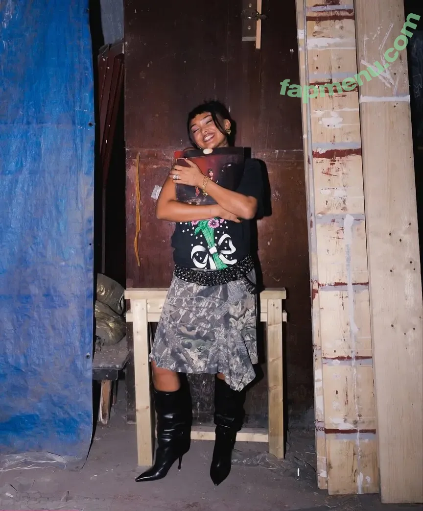 Joy Crookes nude photo #0077 (joycrookes / veronicaxbee)