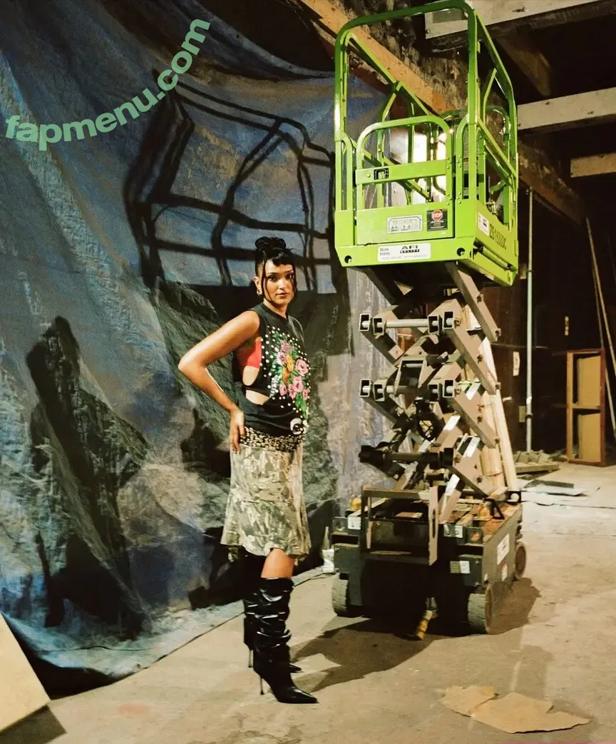 Joy Crookes nude photo #0088 (joycrookes / veronicaxbee)