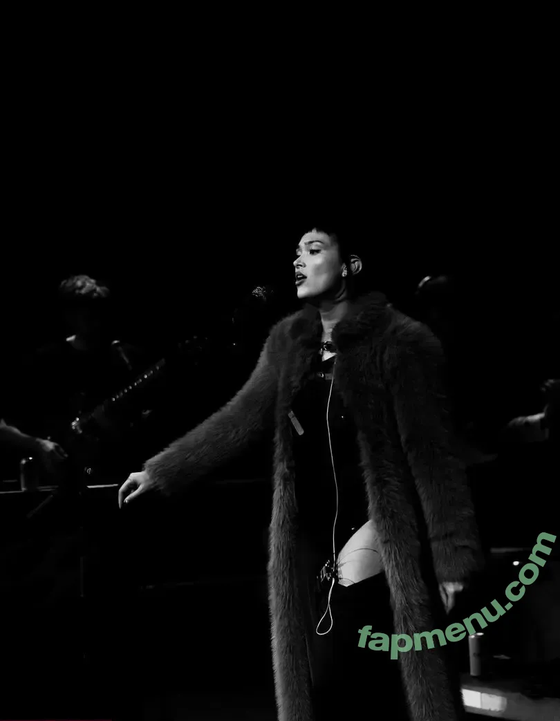 Joy Crookes nude photo #0095 (joycrookes / veronicaxbee)