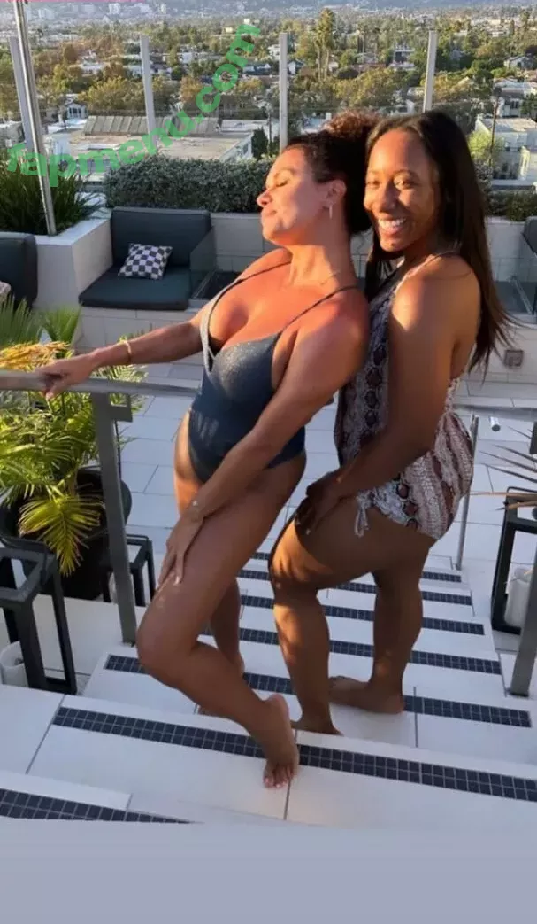 Joy Taylor nude photo #0235 (joytaylortalks)