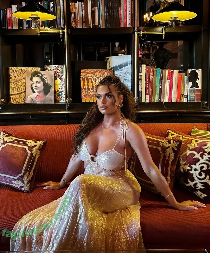 Joy Taylor nude photo #0523 (joyoustaylorjoyfree / joytaylortalks)