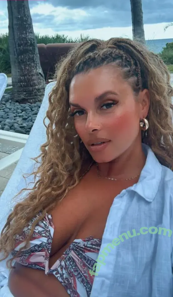 Joy Taylor nude photo #1204 (joyoustaylorjoyfree / joytaylortalks)