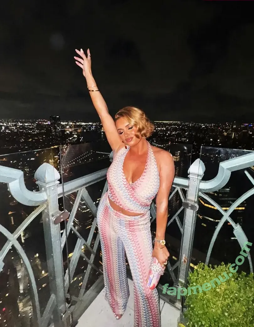 Joy Taylor nude photo #1366 (joyoustaylorjoyfree / joytaylortalks)