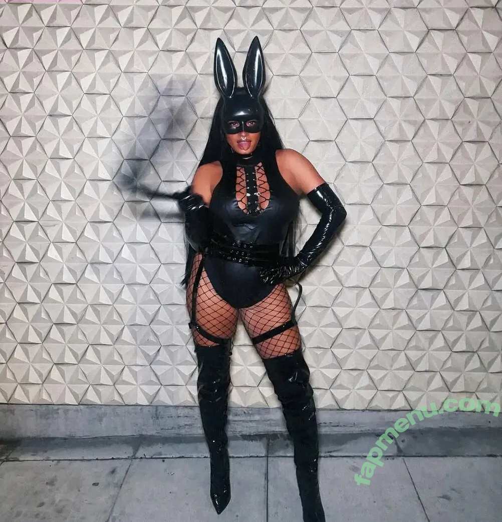 Joy Taylor nude photo #1451 (joyoustaylorjoyfree / joytaylortalks)