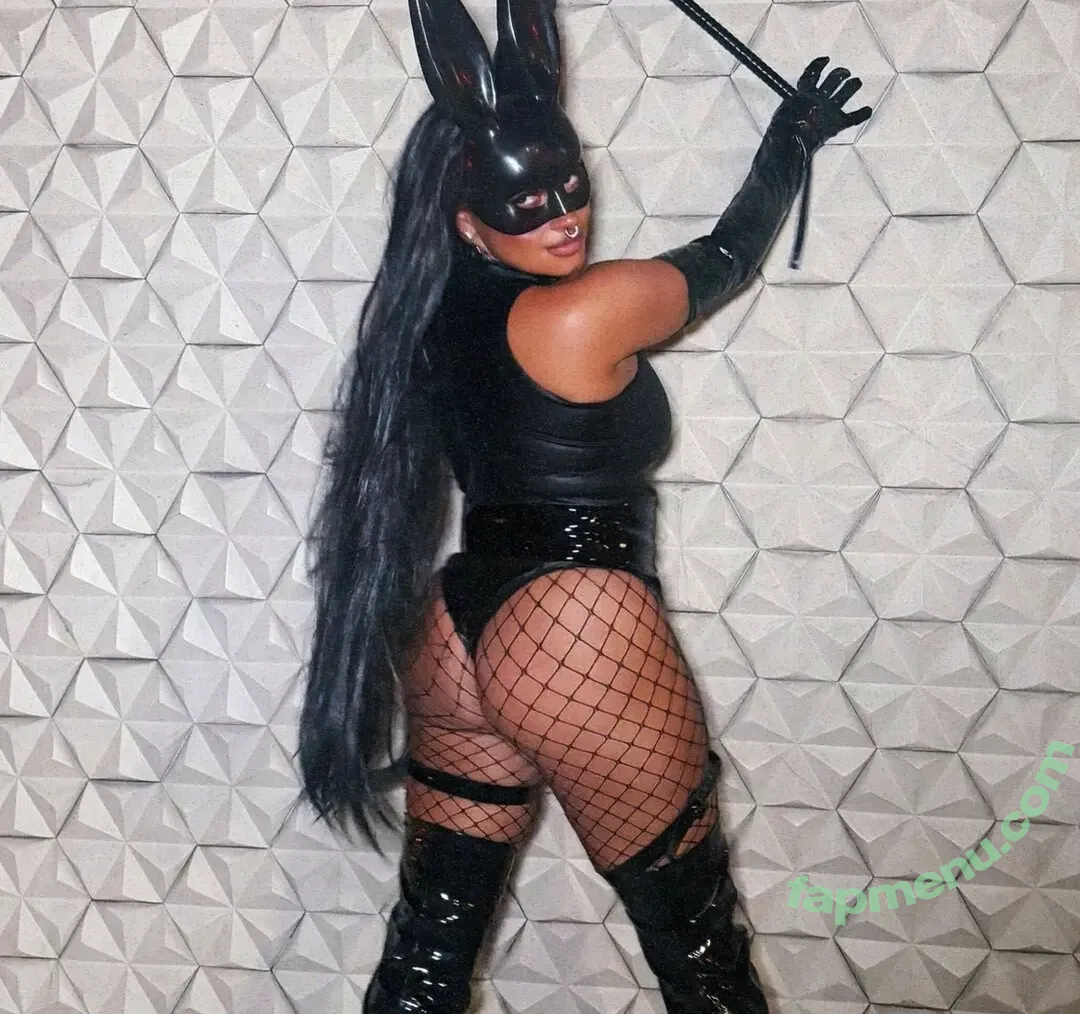 Joy Taylor nude photo #1457 (joyoustaylorjoyfree / joytaylortalks)