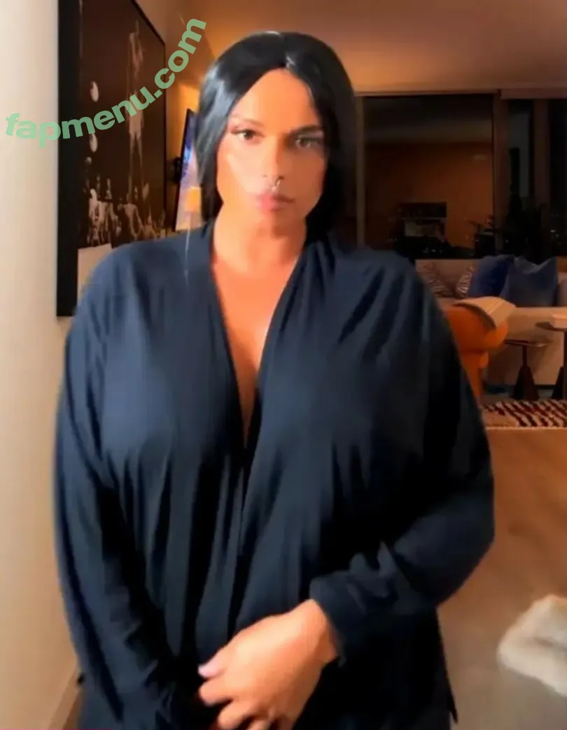 Joy Taylor nude photo #1472 (joyoustaylorjoyfree / joytaylortalks)