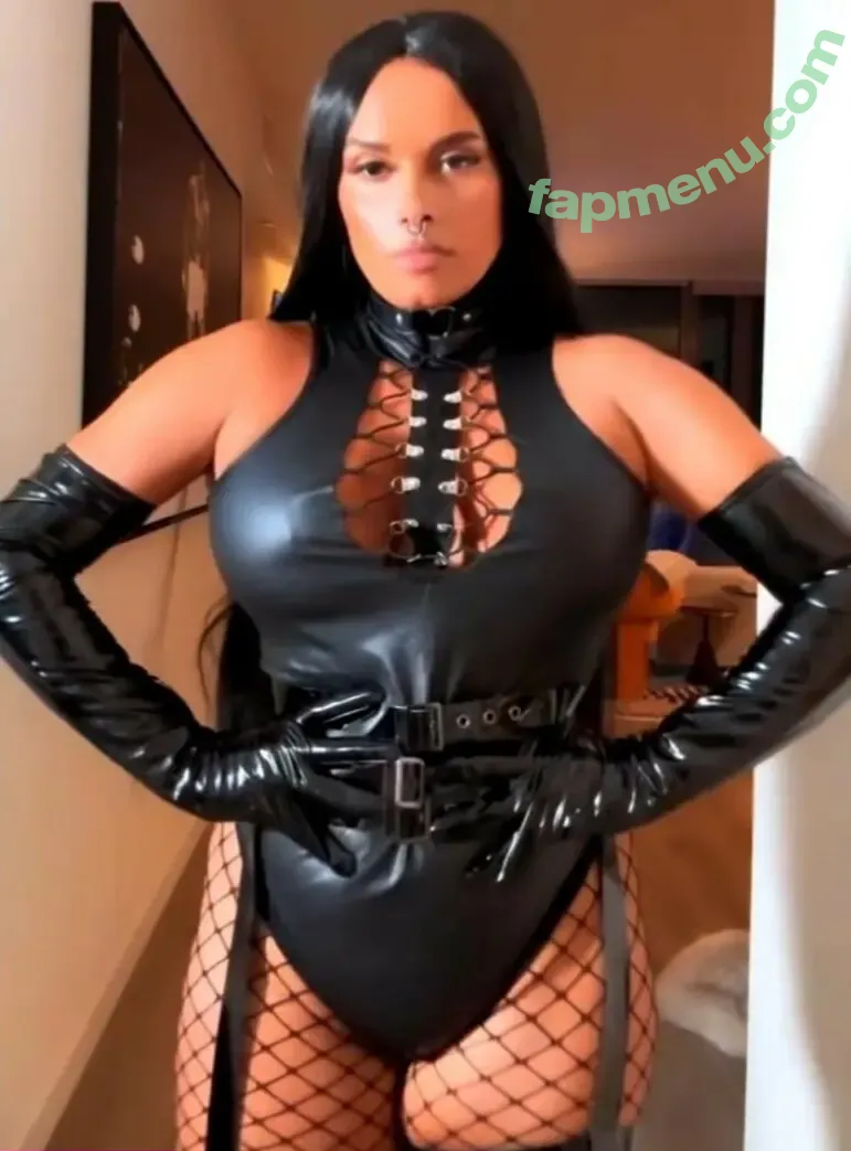 Joy Taylor nude photo #1476 (joyoustaylorjoyfree / joytaylortalks)