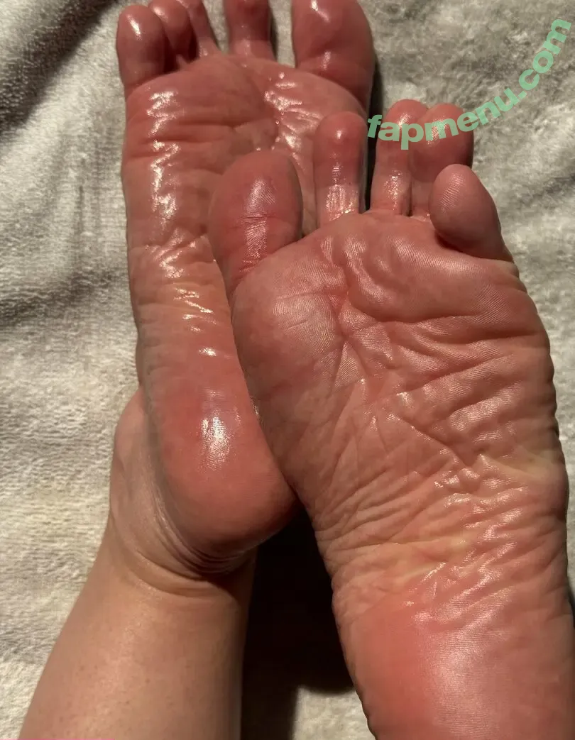 joyfullfeet nude photo #0074 (joy.fullfeet)