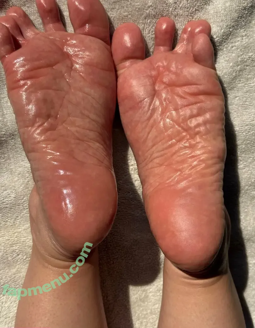 joyfullfeet nude photo #0077 (joy.fullfeet)