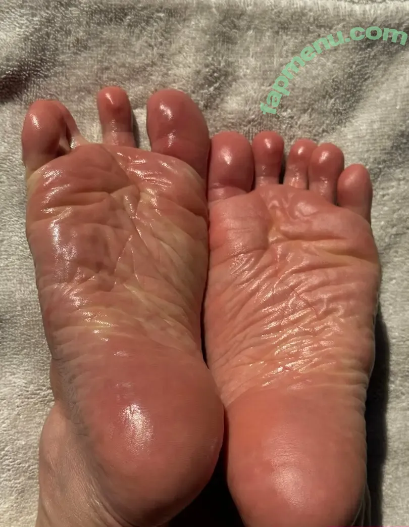 joyfullfeet nude photo #0084 (joy.fullfeet)
