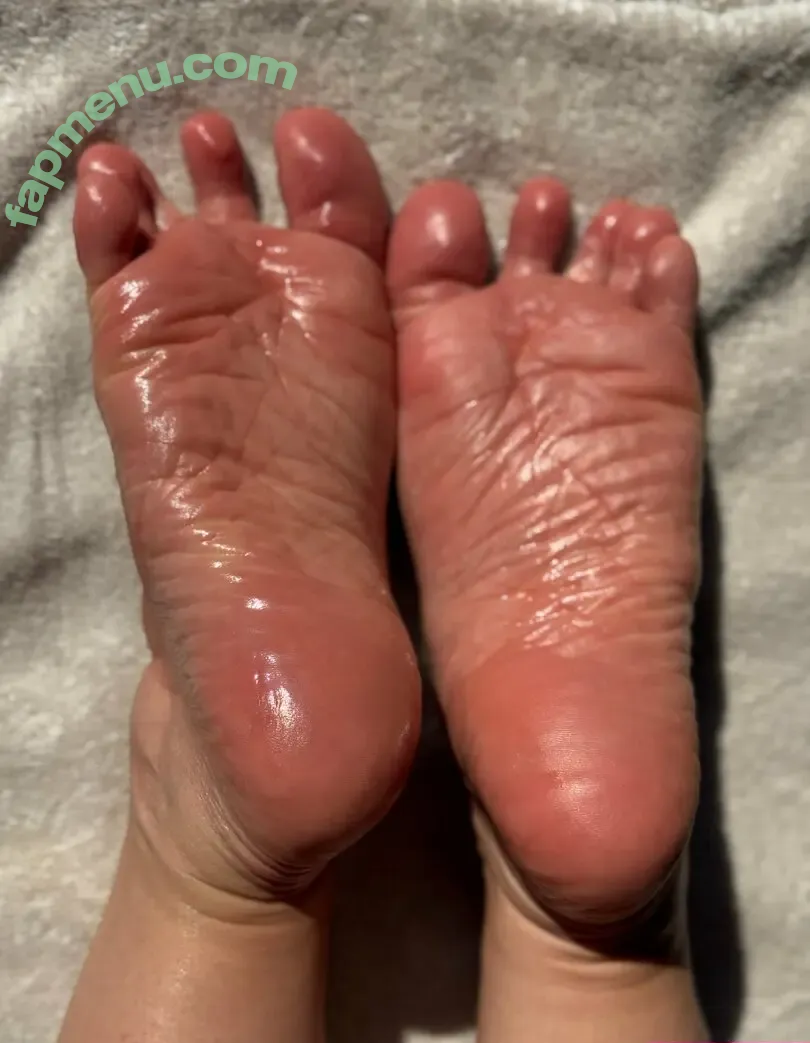 joyfullfeet nude photo #0088 (joy.fullfeet)