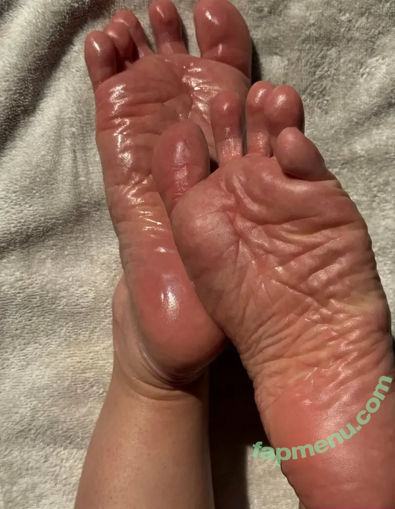 joyfullfeet nude photo #0109 (joy.fullfeet)