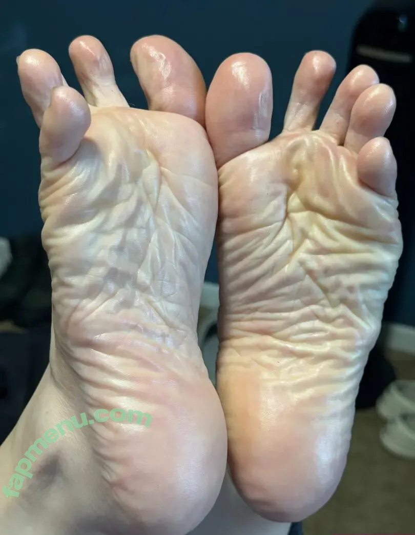 joyfullfeet nude photo #0112 (joy.fullfeet)