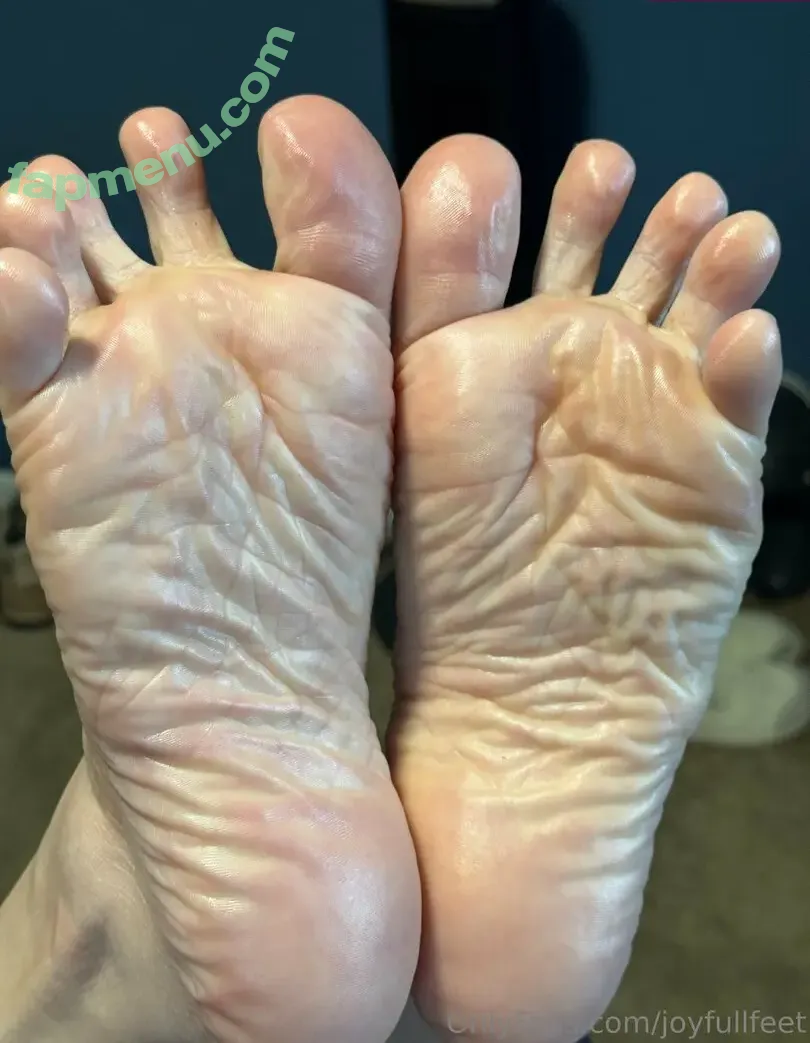 joyfullfeet nude photo #0114 (joy.fullfeet)