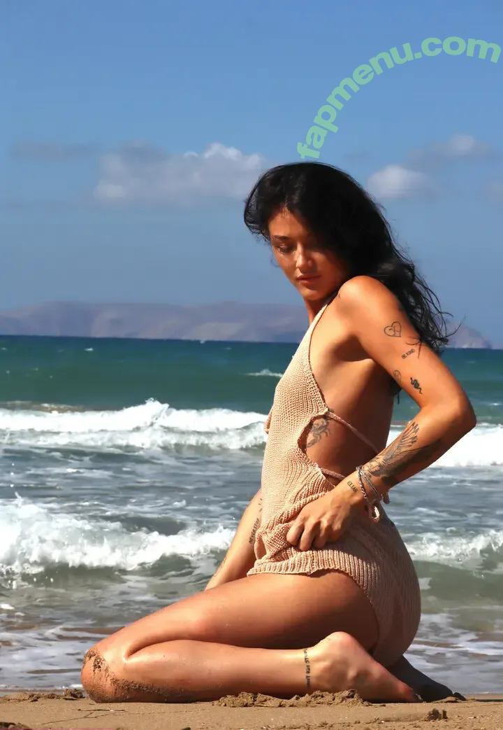 jozyblowsfree nude photo #0012 (jozyblowsfree)
