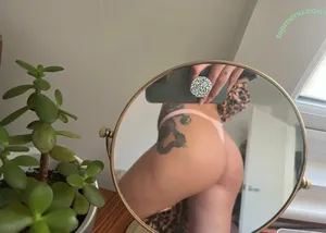  nude photo #0002
