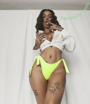 nude photo #0007