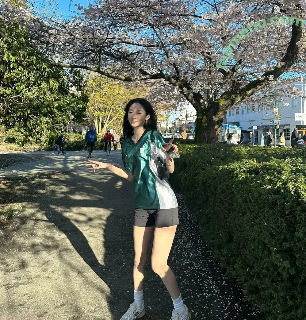 Ju Woo nude photo #0010 (_juw00_ / merberry0410)