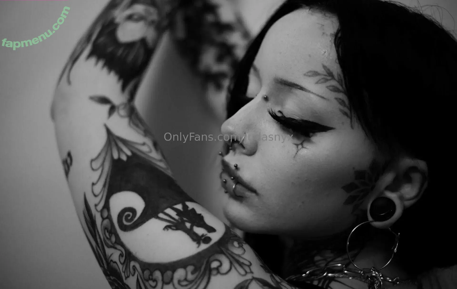 judasnyx nude photo #0021 (judas.nyx)