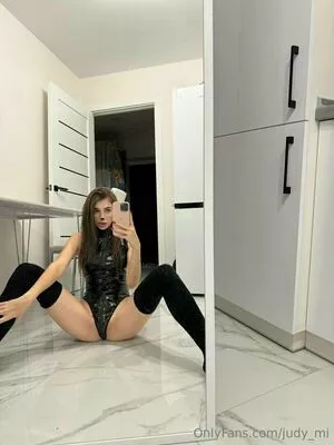 judy_mi / j_mi_cha nude photo #0385