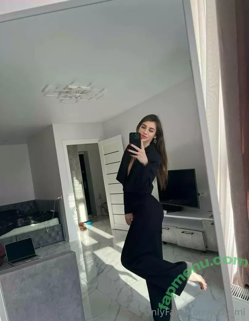 judy_mi nude photo #0370 (j_mi_cha)