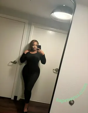 juicyjazzyy / juiicyjazzyy nude photo #0001