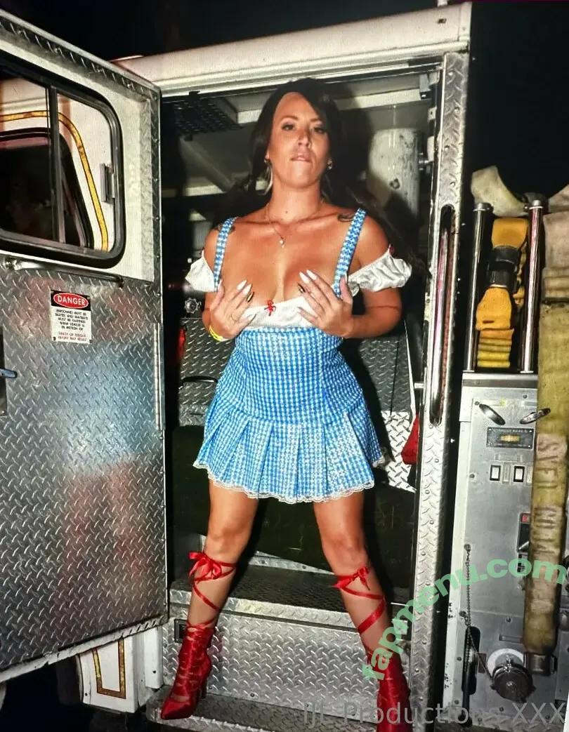 juicyjen nude photo #0016 (juicyjen)