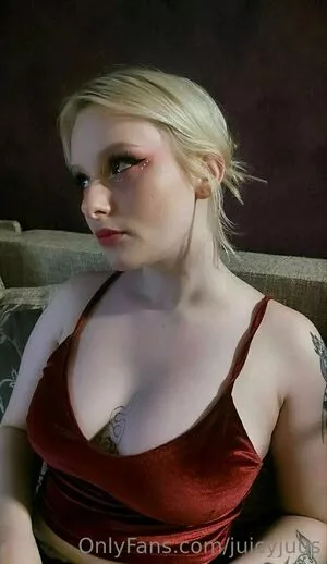 juicyjuus / juicyjuiceusa nude photo #0015