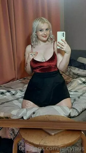 juicyjuus / juicyjuiceusa nude photo #0060