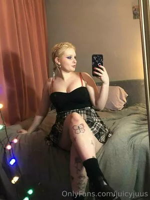 juicyjuus / juicyjuiceusa nude photo #0072