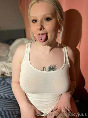 juicyjuus / juicyjuiceusa nude photo #0117