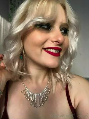 juicyjuus / juicyjuiceusa nude photo #0127