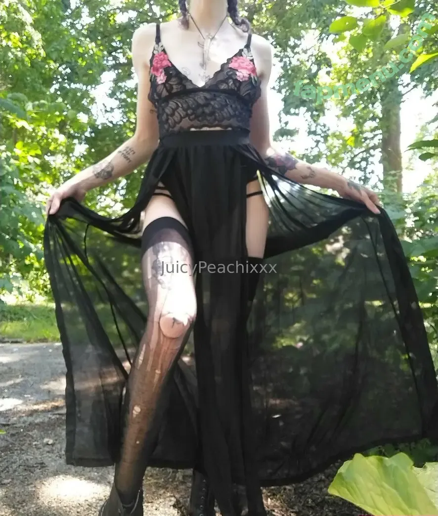 juicypeachi nude photo #0023 (iamjuicypeach)