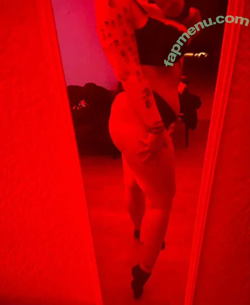 juicyxgemxfree nude photo #0001 (juicyxgemxfree)