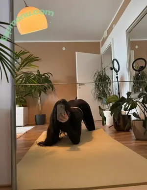 Juicyxlana / lana.bvb09 nude photo #0024