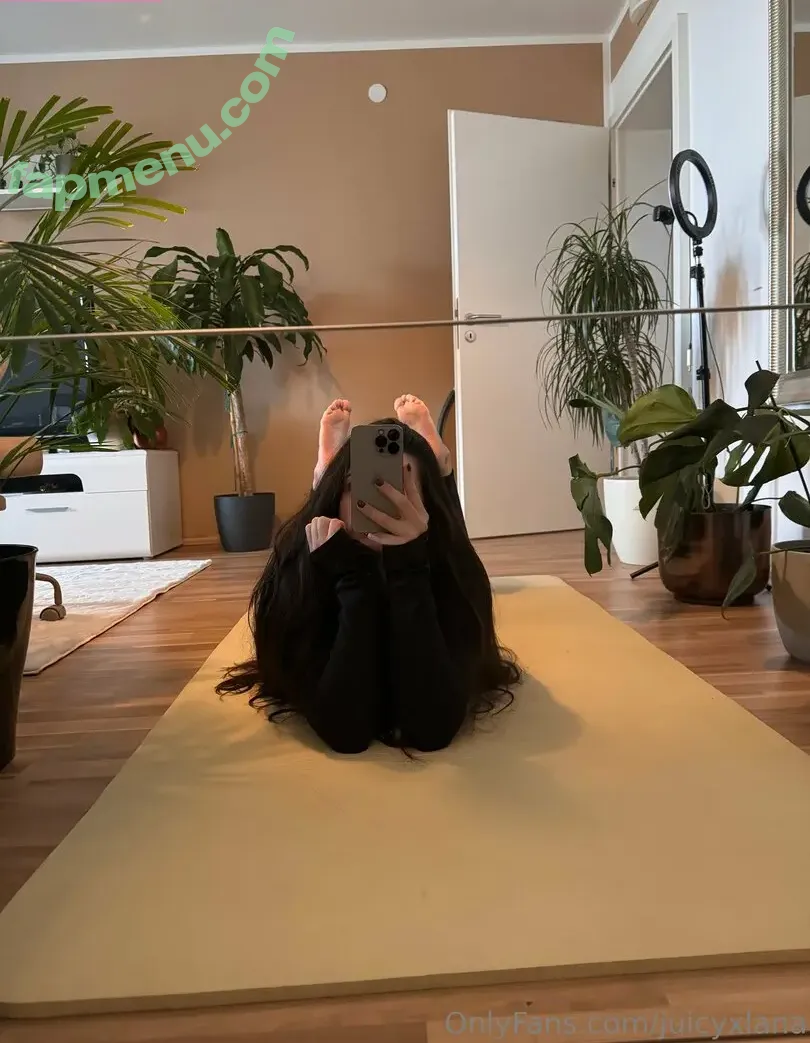 Juicyxlana nude photo #0031 (lana.bvb09)