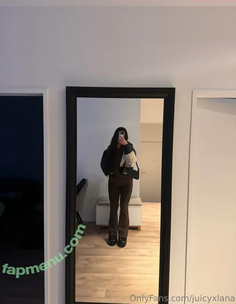 Juicyxlana nude photo #0035 (lana.bvb09)